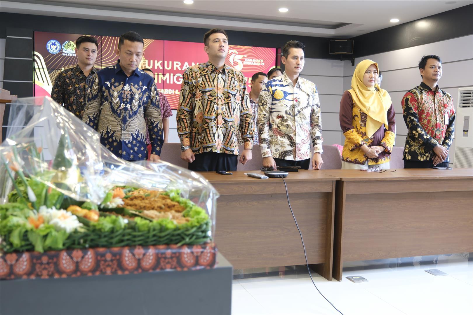 Kegiatan Syukuran Hari Bhakti Imigrasi ke-75 di Lingkungan Kantor Imigrasi Kelas II Non TPI Sukabumi